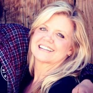 Meet your Posher, Christine